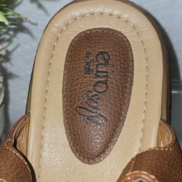 WOMENS EUROSOFT BY SOFTT CEEJAY SANDALS BROWN SIZE 9 EUC - Picture 8 of 8